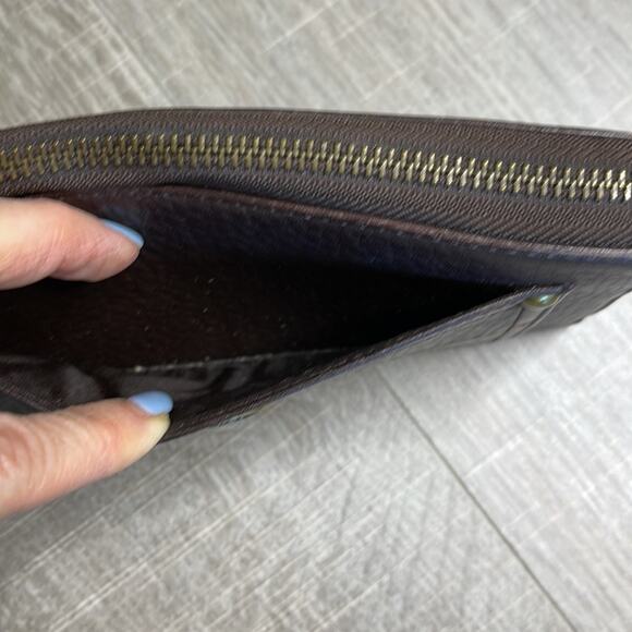 COACH Women’s Brown Leather Zip Around Wallet - Picture 7 of 13